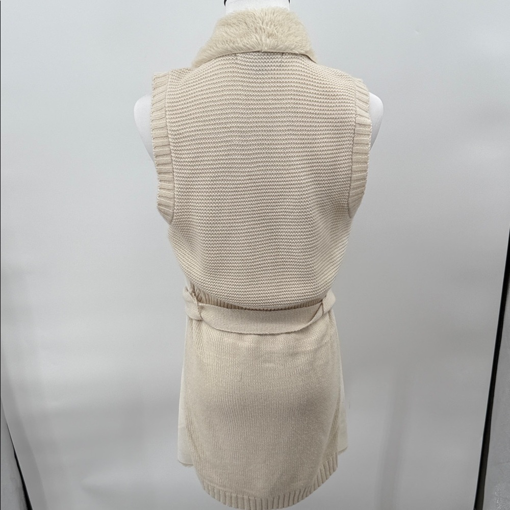Romeo & Juliet Couture Cream Vest with Belt Size M - Picture 3 of 10